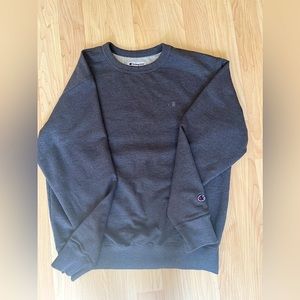 Champion men’s sweatshirt Size M
